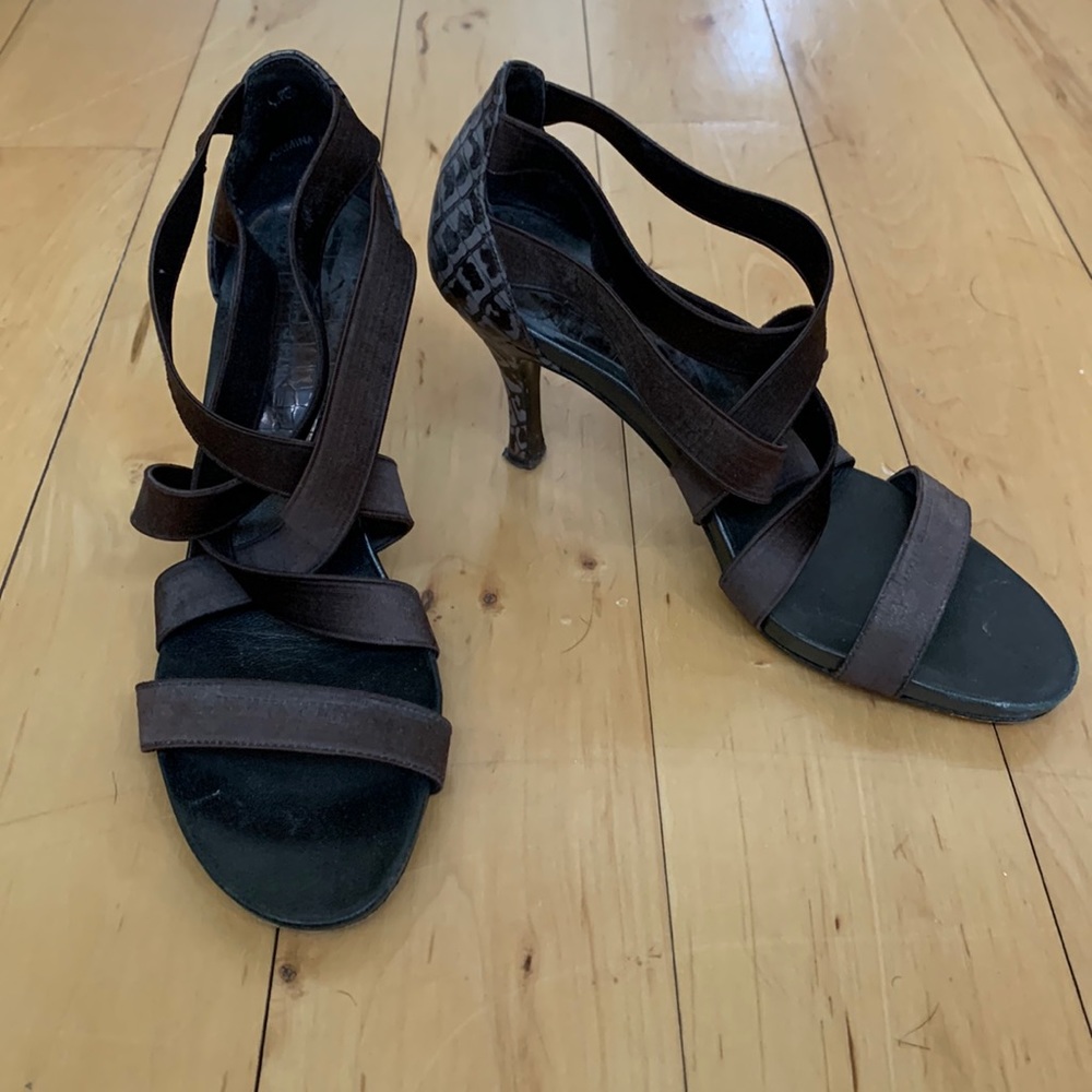 Donald J. Pliner Armina Heels